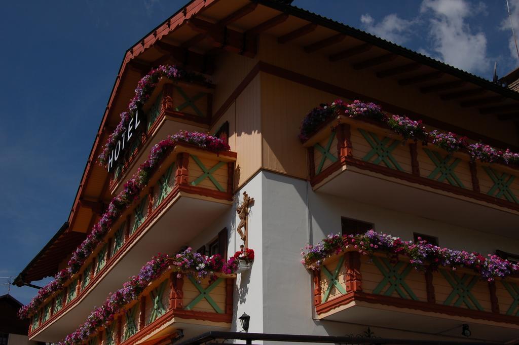 Hotel Millefiori Vigo di Fassa Εξωτερικό φωτογραφία