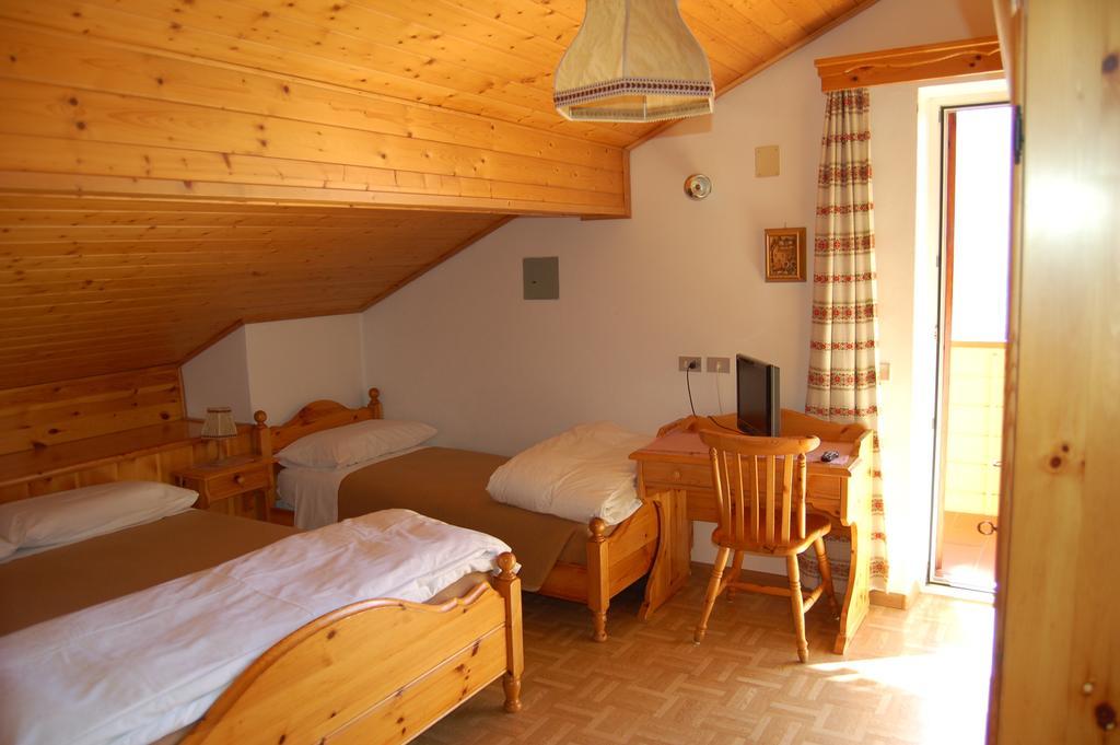 Hotel Millefiori Vigo di Fassa Δωμάτιο φωτογραφία