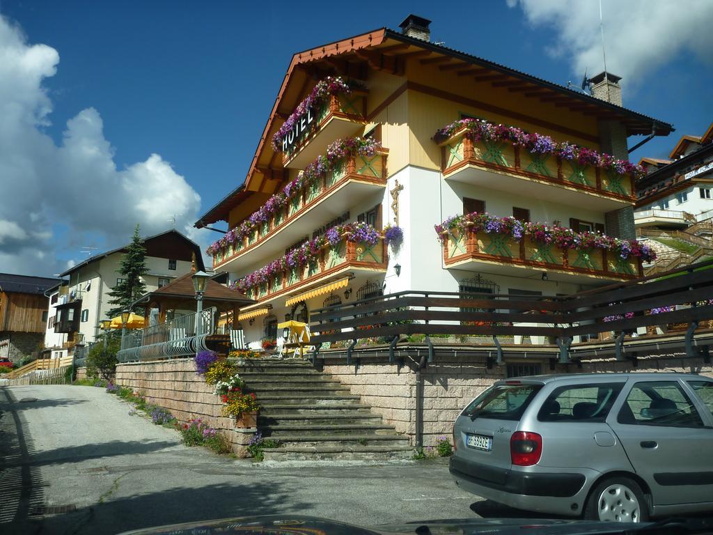 Hotel Millefiori Vigo di Fassa Εξωτερικό φωτογραφία